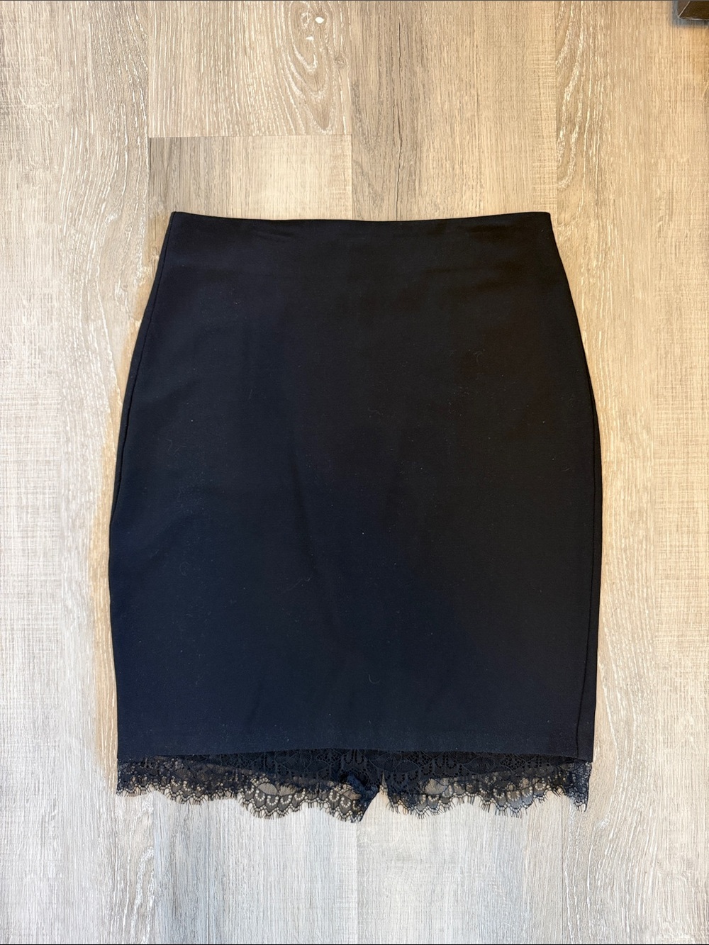 Modern Black Pencil Skirt with Lace Trim